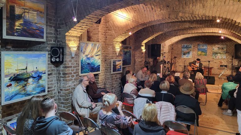 Wernisaż wystawy malarstwa marynistycznego