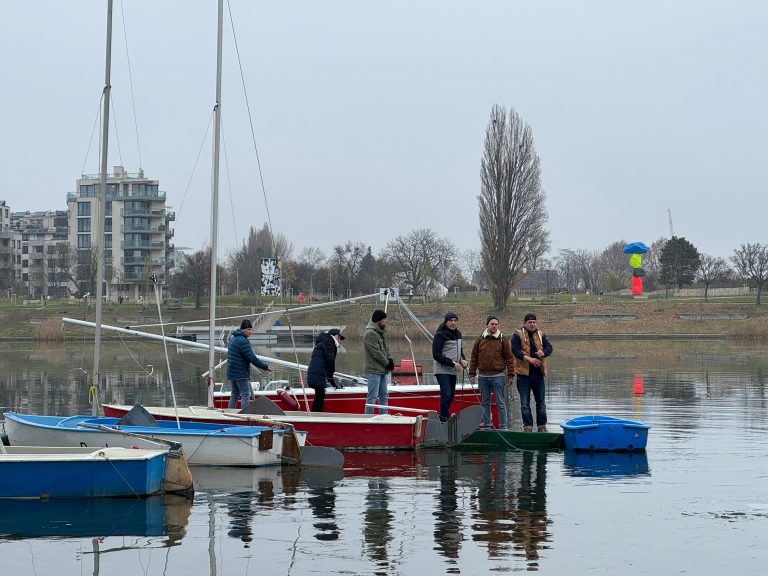 Pierwsze zimowanie Phobosa